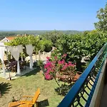 Apartman Linda Palit