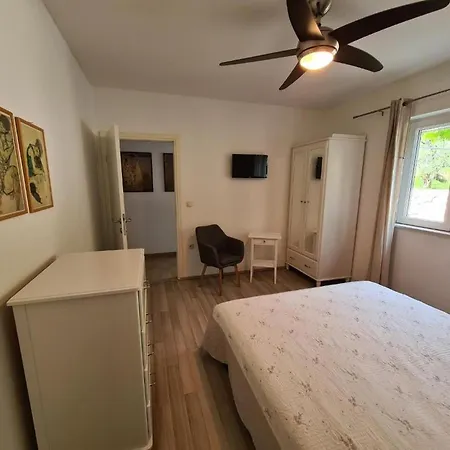 Linda Appartement Palit